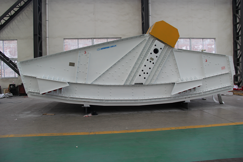 香蕉篩的工作原理是什么？有什么優(yōu)勢(shì)？